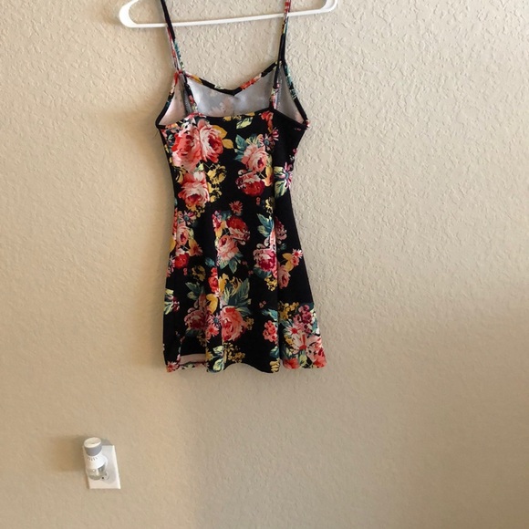 Floral dress - Picture 2 of 2